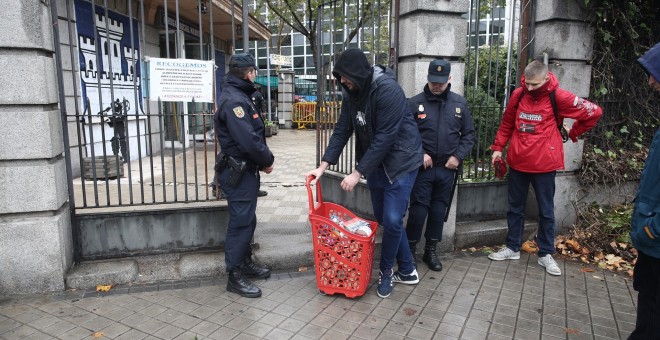 El colectivo neonazi Hogar Social Madrid okupa un palacete del Ministerio de Defensa. Europa Press