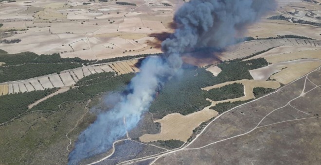 El último incendio registrado en el complejo militar provocó la quema de más de cien hectáreas de monte y cultivos fuera de su perímetro.