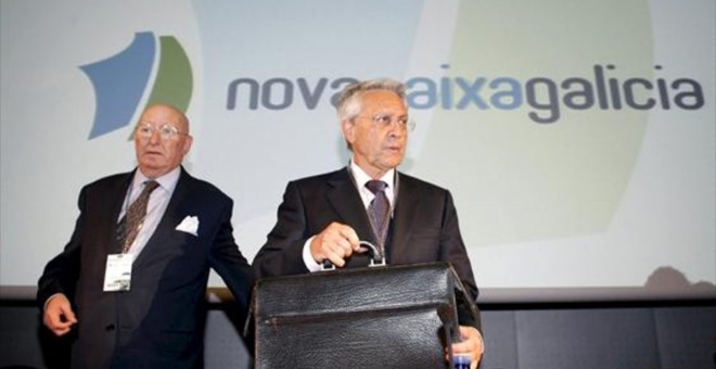 Julio Fernández Gayoso, copresidente de Novacaixagalicia, en la primera asamblea de la caja, en el 2010. EFE