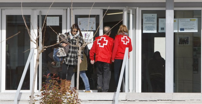 Un joven de 17 años ha sido detenido en Villena (Alicante) tras supuestamente haber agredido con un arma blanca a cinco compañeros de clase en un instituto de educación Secundaria de este municipio (en la imagen). EFE/Morell