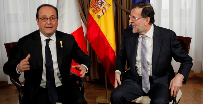 Hollande invita a Rajoy a la cumbre con Merkel y Gentiloni. REUTERS