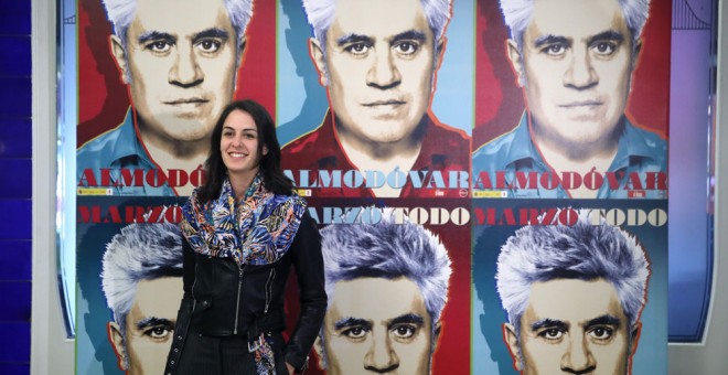 La portavoz del Ayuntamiento de Madrid, Rita Maestre, posa a su llegada a la inauguración de la primera retrospectiva de la Filmoteca Española a Pedro Almodóvar. EFE