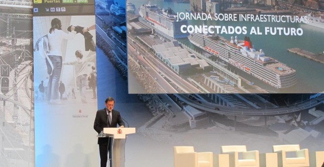 El presidente del Gobierno, Mariano Rajoy, durante su intervención en la jornada sobre infraestructuras en Barcelona. E.P.