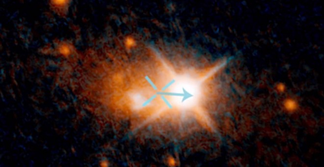 Imagen de la galaxia 3C 186. El aspa marca su centro y lo que brilla a la derecha es el cuásar que esconde un agujero negro supermasivo.- NASA'S GODDARD SPACE FLIGHT CENTER
