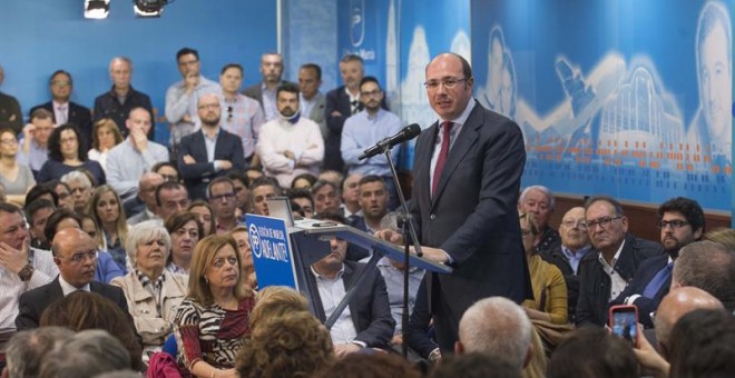 El presidente de la Región de Murcia Pedro Antonio Sánchez tras anunciar su dimisión. - EFE