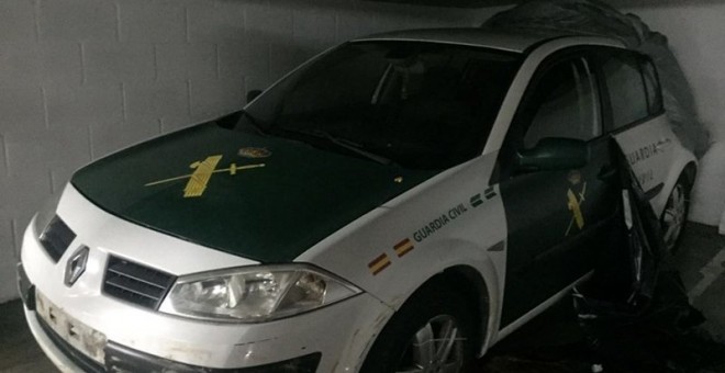 La Policía de Algerciras descubrió en marzo una réplica de un coche de la Guardia Civil preparada por narcos.