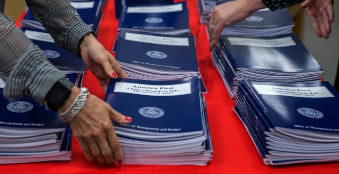 El texto remitido al Congreso por la Casa Blanca, para el ejercicio fiscal 2018, maneja unos recursos de 1,1 billones de dólares. REUTERS