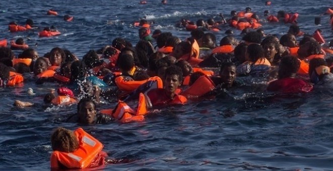 Rescatados 1.800 inmigrantes en diez operaciones distintas en el Mediterráneo / EUROPA PRESS