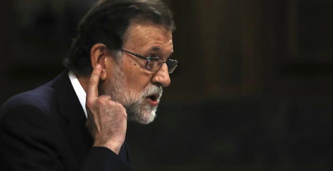 Rajoy, durante el debate de la moción de censura en el Congreso. EFE/Sergio Barrenechea