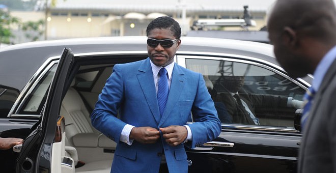 Teodorin Nguema Obiang, hijo del Presidente de Guinea Ecuatorial y vicepresidente a cargo de Seguridad y Defensa del país, llega al estadio de Malabo para las celebraciones de su 41 cumpleaños JEROME LEROY / AFP