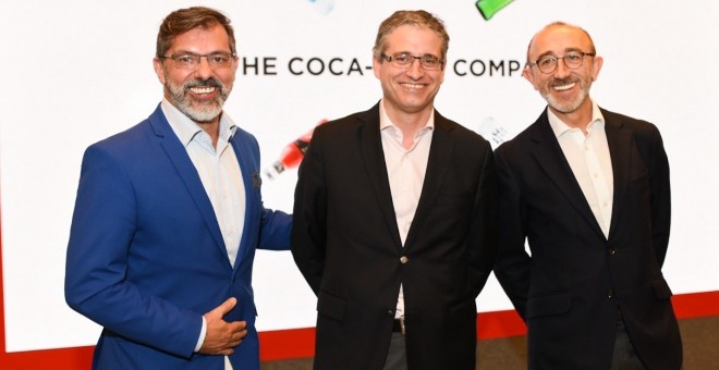 Rafael Urrialde, Pelayo Bezanilla y Juan José Litrán (Coca-Cola Iberia) /EUROPA PRESS