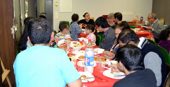 Sopar de les famílies. FOTO: Fundació Entre Tots i pel Bé de Tothom