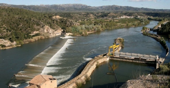 La Guardia Civil registra varias empresas en Girona por el fraude en la gestión del agua. EFE/J. Sellart/Archivo