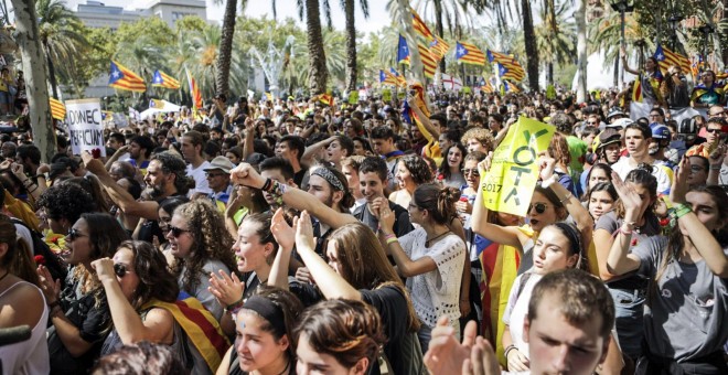 Concentració de solidaritat amb detinguts a les portes de la seu del TSJC / XAVI HERRERO