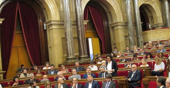Marta Rovira (ERC) en el pleno del Parlament. EUROPA PRESS
