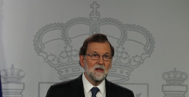 El presidente de Gobierno, Mariano Rajoy, en su declaración en el Palacio de la Moncloa la noche del 1-O. REUTERS/Sergio Perez