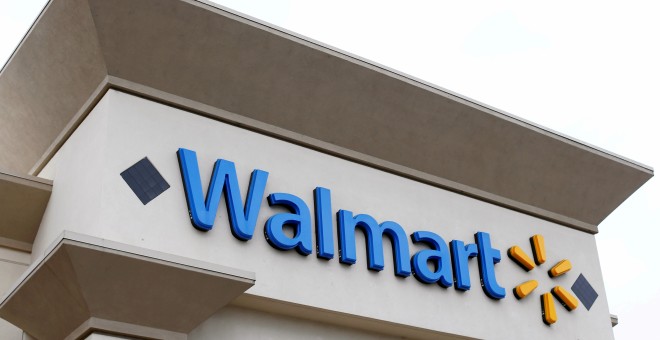 El logo de Walmart en una tienda en la localidad californiana de Encinitas (EEUU). REUTERS/Mike Blake