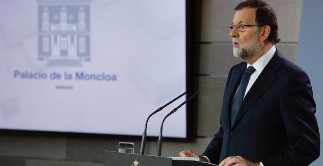 Rajoy durante su comparecencia en Moncloa. | EFE