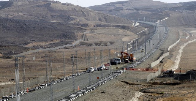 Construcción de uno de los tramos del AVE entre La Meca y Medina. EFE