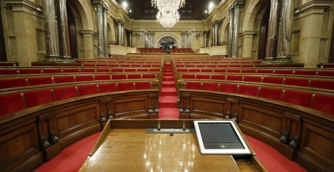 El hemiciclo del Parlament de Catalunya completamente vacío. EFE