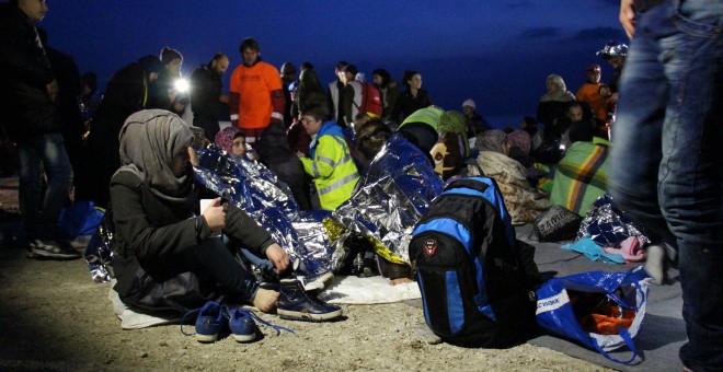 Desembarco de refugiados playa Lesbos. Foto de Carlos Escaño