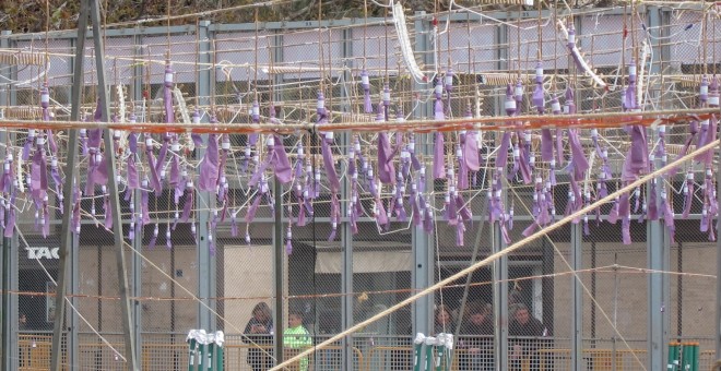 Mascletà morada en Valencia.