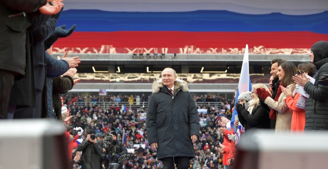 Vladimir Putin, a su llegada a un acto de campaña electoral en el estadio moscovita de Luzhniki. REUTERS/Sputnik/Alexei Druzhinin