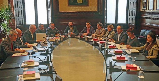 Reunió de la Mesa del Parlament, aquest dilluns. Parlament de Catalunya.