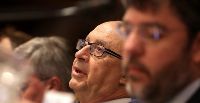 El ministro de Hacienda, Cristóbal Montoro, durante la rueda de prensa que ha ofrecido para informar de los datos de la ejecución presupuestaria de 2017. EFE/ J.J.Guillen