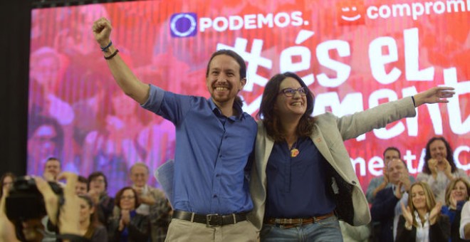 Pablo Iglesias y Mónica Oltra, en un mitin en Alicante. DANI GAGO (PODEMOS) / ALICANTE