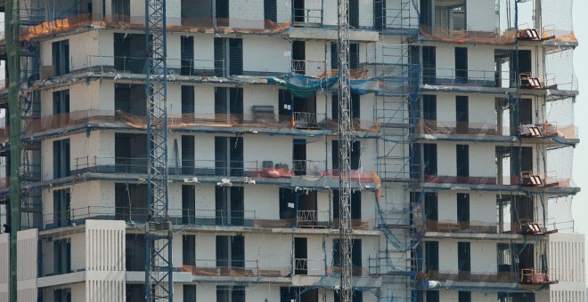 Edificio en construcción en Madrid. REUTERS