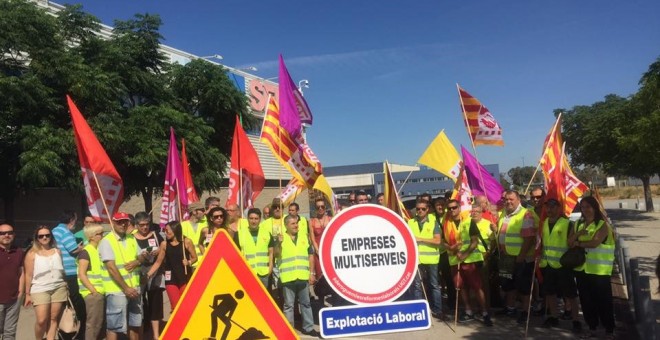 Protesta contra empreses que contracten companyies multiserveis per evitar els convenis col·lectius / UGT