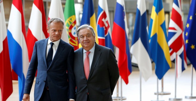 El presidente del Consejo Europeo, Donald Tusk, junto al secretario general de la ONU, Antonio Guterres. /REUTERS