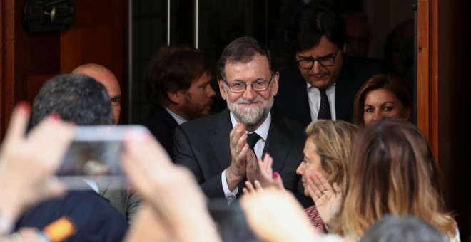 Rajoy abandona este viernes en el Congreso. REUTERS/Sergio Pérez