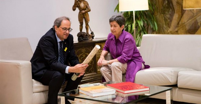 Quim Torra y Teresa Cunillera, durante la reunión mantenida este lunes. EFE/Quique García