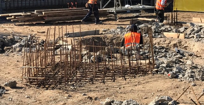 Trabajadores en una obra en Madrid. E.P.