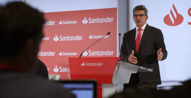El consejero delegado del Banco Santander, José Antonio Álvarez, durante una rueda de prensa para presenta los resultados del tercer trimestre del banco. EFE/ZIPI