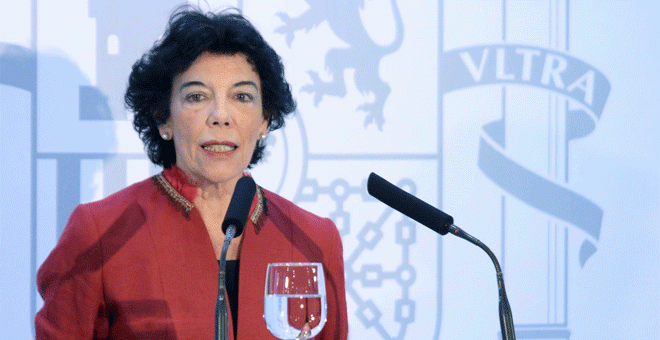 La ministra de Educación, Isabel Celaá. / CARLOS MÁRQUEZ (EP)