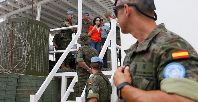 Imagen de la Ministra de Defensa, Margarita Robles, en un acto con militares. MINISTERIO DE DEFENSA