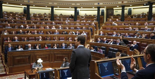 El líder del PP, Pablo Casado, durante su intervención en la última sesión de control al Ejecutivo del año que celebra hoy el Congreso