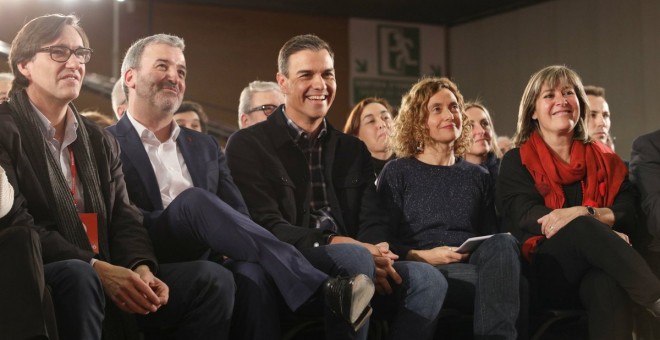 El secretari d'organització del PSC, Salvador Illa, l'alcaldable socialista per Barcelona, Jaume Collboni, el president espanyol Pedro Sánchez, la ministra d'Administració territorial, Meritxell Batet, i l'alcaldessa d'Hospitalet de Llobregat, Núria Marín