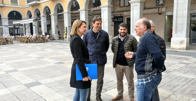 Mateu Isern i Magda Duran, dirigents del PP a Palma. PP