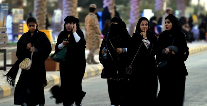 Mujeres en Arabia Saudí, en una imagen de archivo. / AFP - FAYEZ NURELDINE