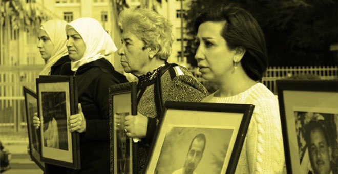 Fadwa Mahmud, madre y esposa de desaparecidos, junto a otras activistas sirias. / AMNISTÍA INTERNACIONAL
