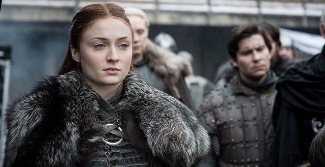 Sansa Stark (Sophie Turner) en primer plano, durante un momento del primer capítulo de la temporada 8 de 'Juego de Tronos'. - HBO / HELEN SLOAN