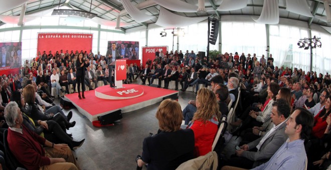 El presidente del Gobierno, Pedro Sánchez, durante el acto de campaña electoral celebrado en Badajoz. EFE/ Jero Morales