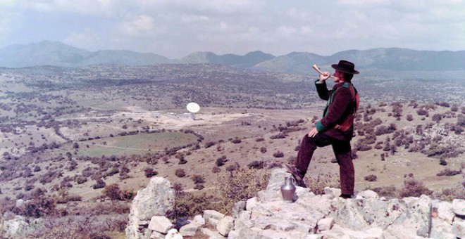 En los años 60 la NASA colocó una de sus grandes antenas del programa Apolo cerca de Fresnedillas de la Oliva, un pequeño pueblo madrileño por entonces agrícola y ganadero. / Foto cortesía de Larry Haug/Honeysuckle Creek Tracking Station