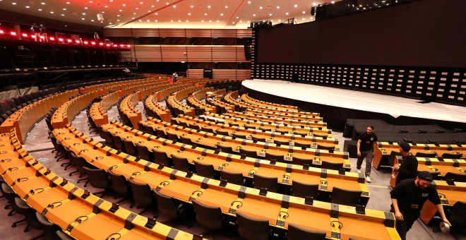 Vista del hemiciclo plenario en el Parlamento Europeo antes de las elecciones de la UE en Bruselas. Reuters