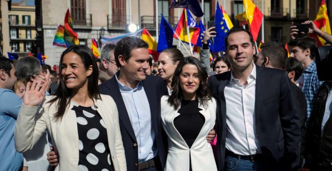 De izquierda a derecha: la vicealcaldesa de Madrid, Begoña Villacís, junto al ya ex lider de Ciudadanos, Albert Rivera, la portavoz en el Congreso, Inés Arriadas, y el vicepresidente de la Comunidad de Madrid, Ignacio Aguado. EFE