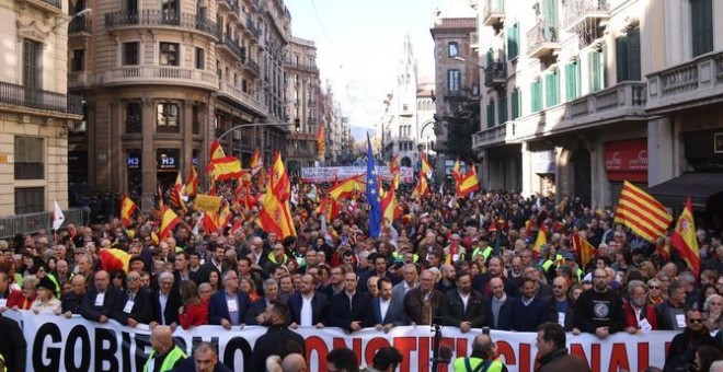 La capçalera de la manifestació convocada per la plataforma Catalunya Suma. CCMA